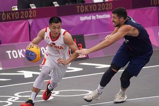 某球星再次进入本轮最佳阵容（某球星再度入选本轮最佳阵容）