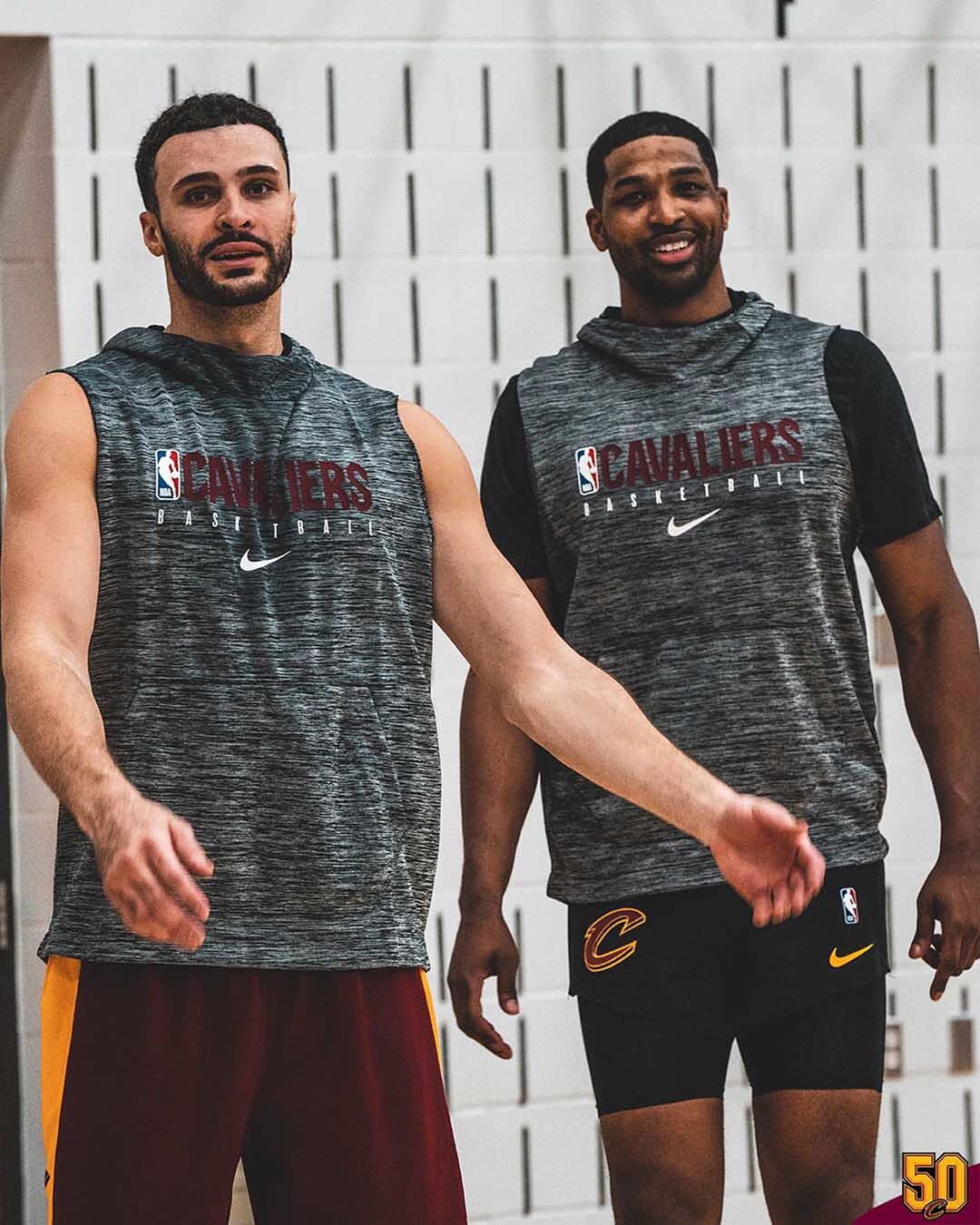 替补球员上场即改变比赛节奏（替补登场瞬间改写比赛节奏）