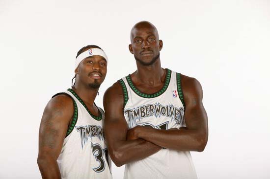 基米希：卡尔？能在拜仁表现出色并成为首发理应入选国家队（基米希：卡尔若在拜仁成为主力并发挥出色，应获国家队征召）