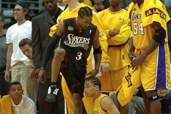 伊尔迪兹：我踢伪9号？大家可以拭目以待；斯帅没给我额外压力（伊尔迪兹：是否出任伪9号拭目以待，斯帅并未给我额外压力）