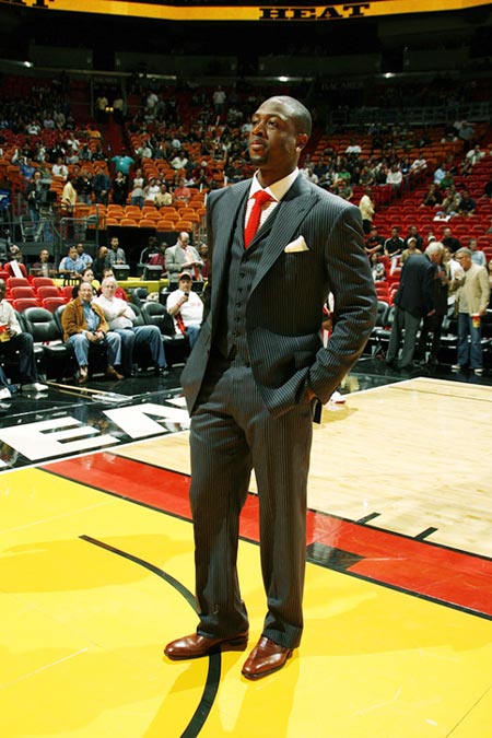 2025年球衣销量：亚马尔力压梅罗排第一；皇萨塔俱乐部前三（2025年球衣销量榜：亚马尔超越梅罗登顶，皇马巴萨塔队包揽俱乐部前三）